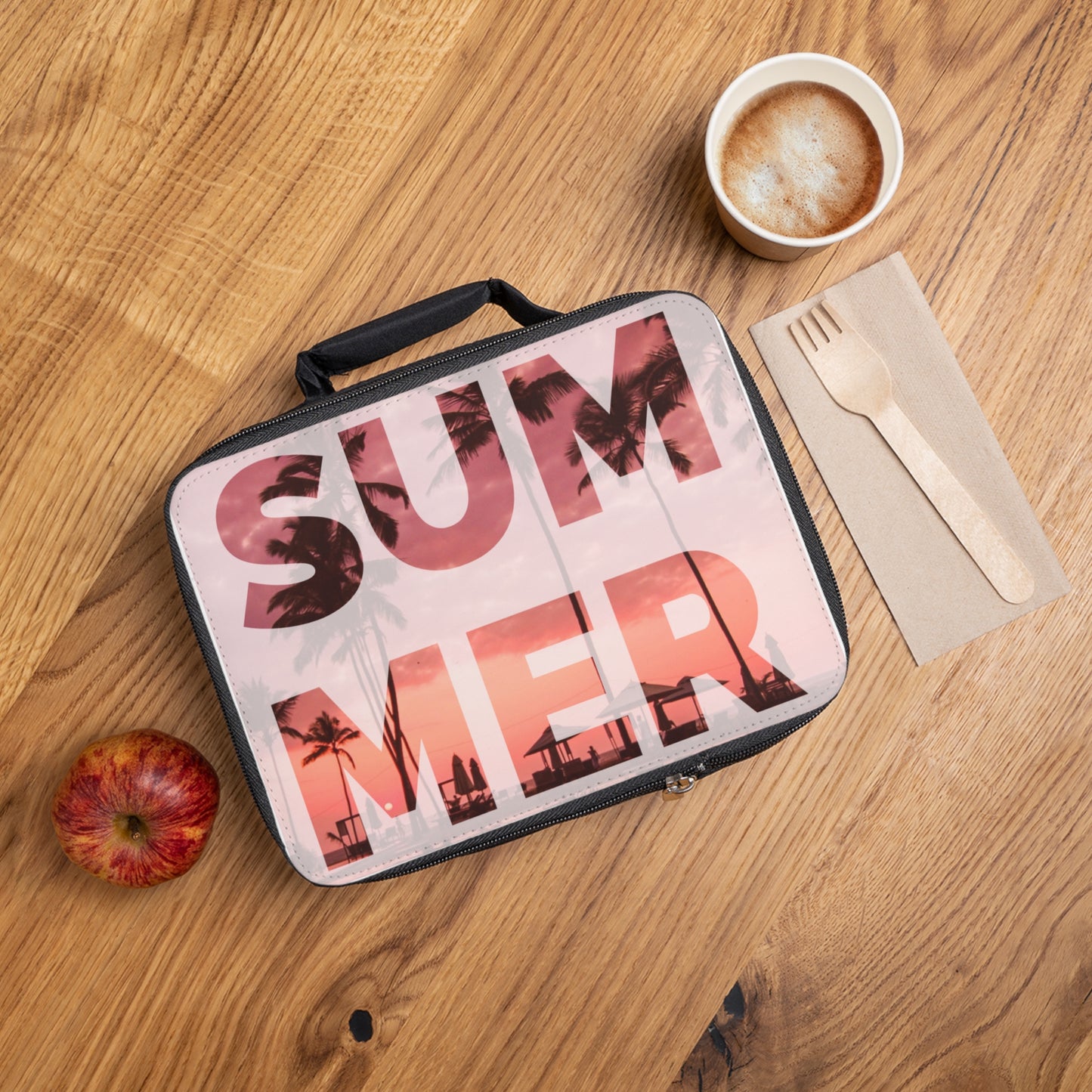 Summer lovers Summer lunch  on the beach for beach lunch summer vibes summer reads summer food  I love summer big font Lunch Bag